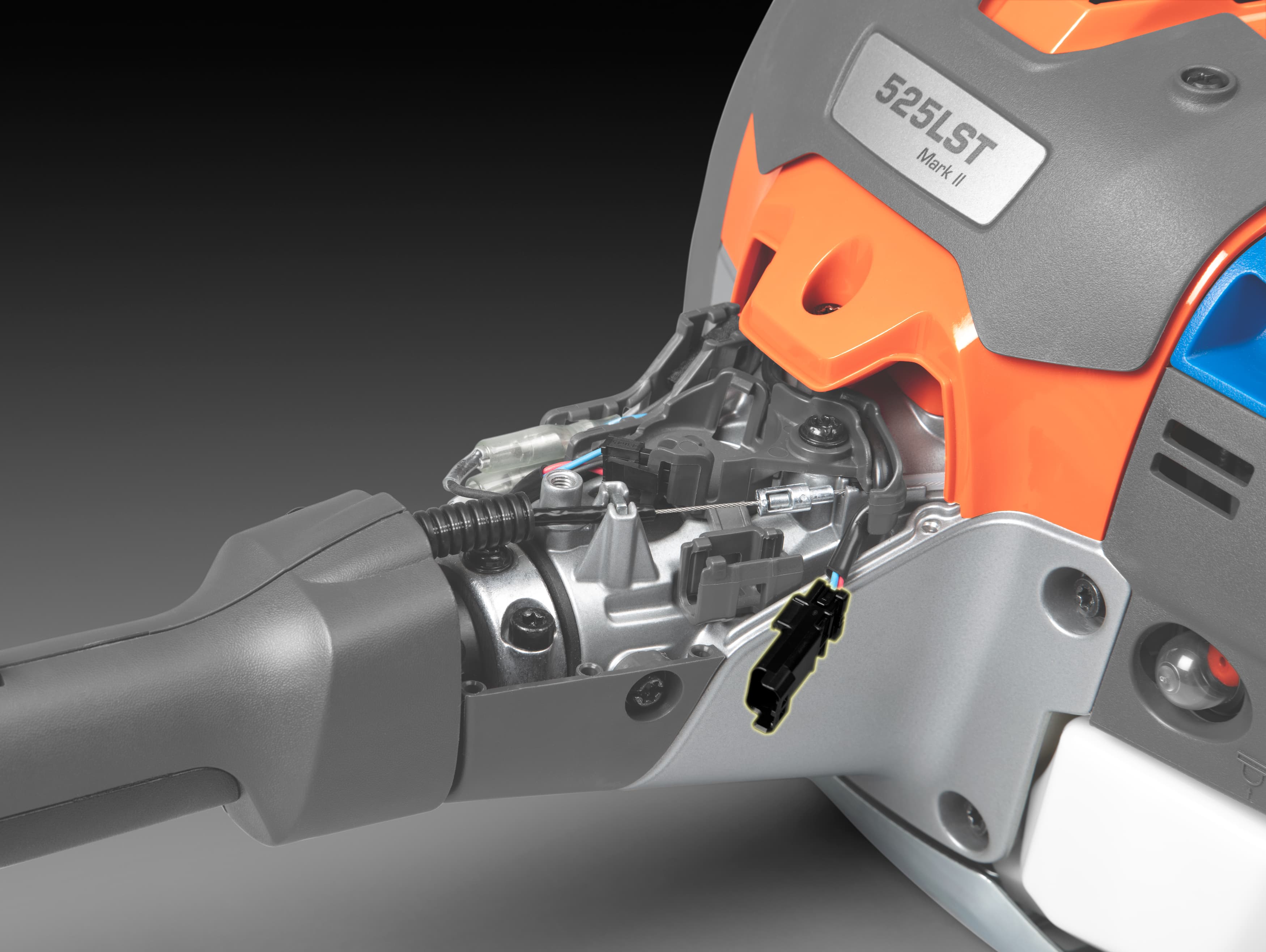 An integrated service port offers improved troubleshooting through easy connection to Husqvarna Service Hub. image